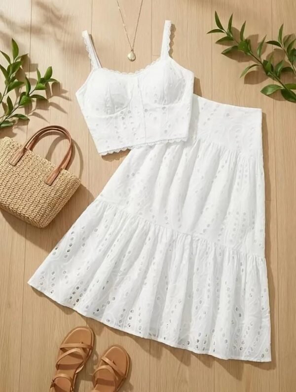 WhatsApp Image 2026-10-29 at 21.17.46 (1) Conjunto Falda-Top Broderie